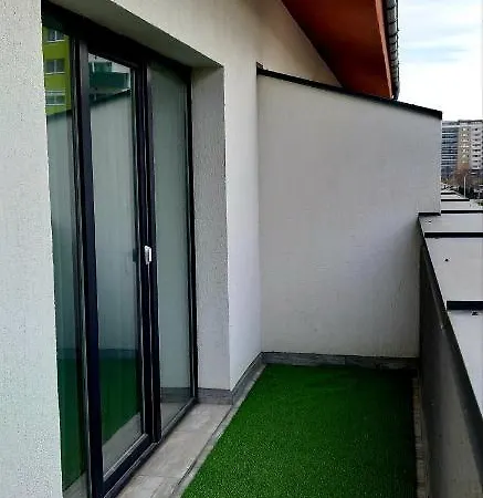 Leo Penthouse Coresi Mountain View Вілла Брашов