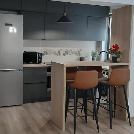 Leo Penthouse Coresi Mountain View Вілла *